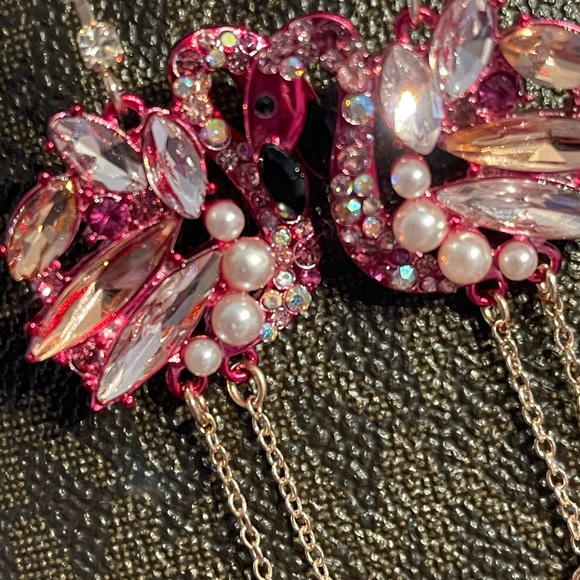 🦩NWT BETSEY JOHNSON BLING FLAMINGO EARRINGS🦩 - Picture 2 of 6